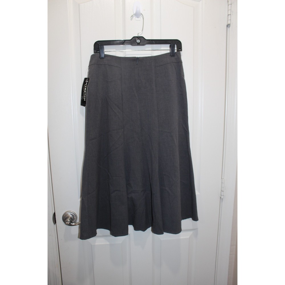 Skirtology Gray Skirt NWT
